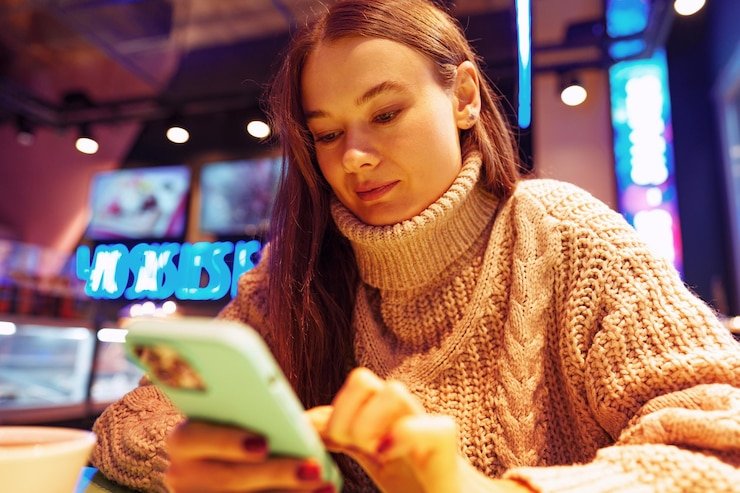 Antarmuka aplikasi slotgame menampilkan menu sportsbook dan live casino
